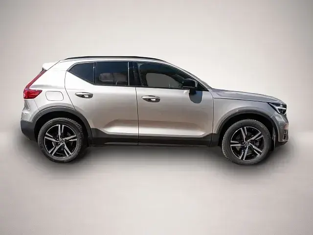 Gebraucht Volvo XC40 Plus 163 PS (119 kW) 2023 Grau SUV