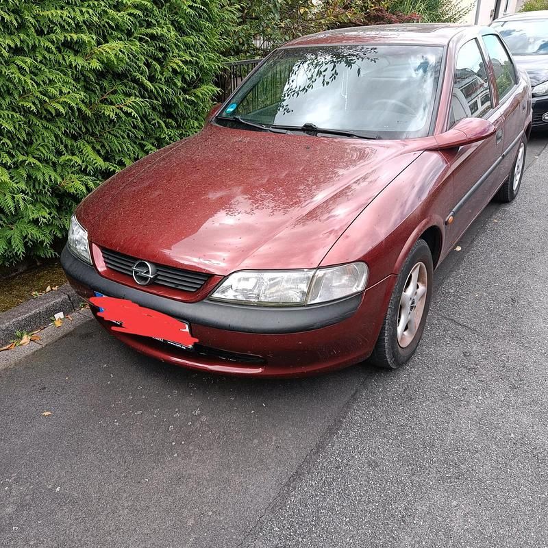 Rot Gebraucht 1998 Opel Vectra Limousine | 650 € (Superpreis) - Bild 1/4