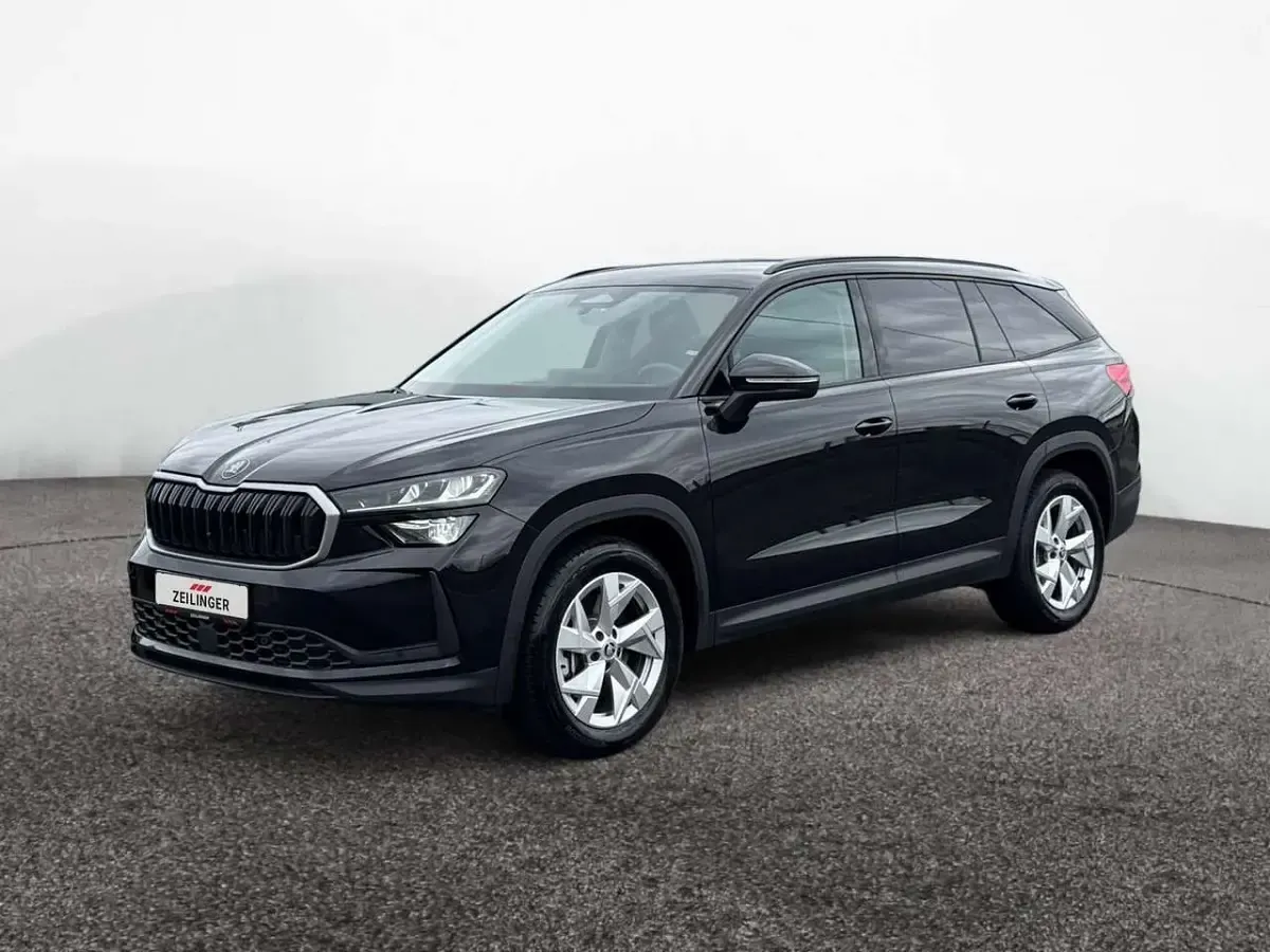 Gebraucht Skoda Kodiaq Selection 204 PS (150 kW) 2025 Schwarzmagic perleffekt SUV