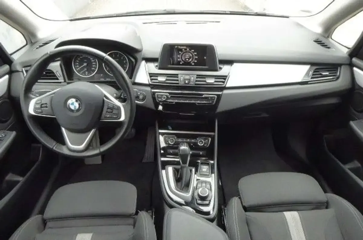 Gebraucht BMW 218 136 PS (100 kW) 2015 Mineralgrau metallic Van / Kleinbus