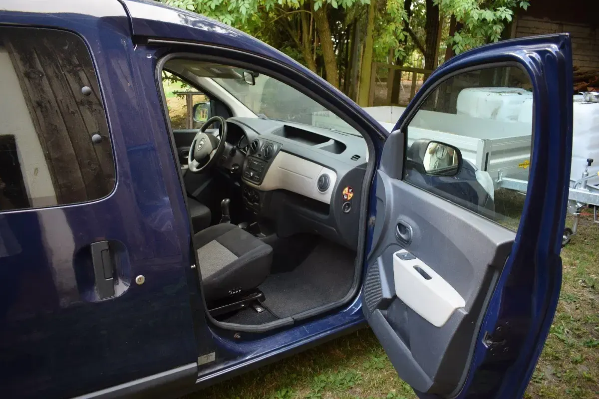 Gebraucht Dacia Dokker Express Ambiance 83 PS (61 kW) 2013 Blau Van