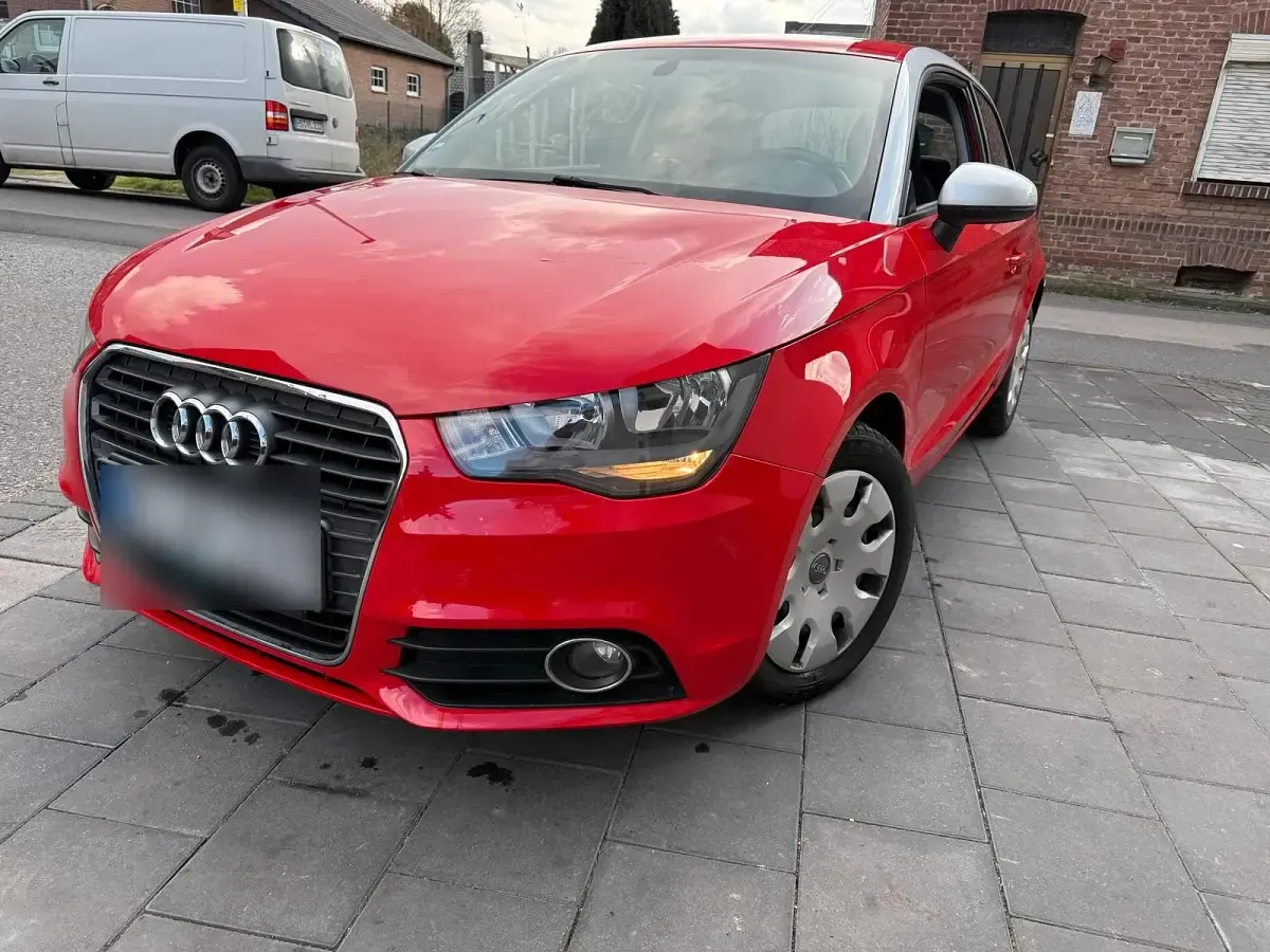 Second-hand Audi A1 86 CP (63 kW) 2013 Roșu Hatchback