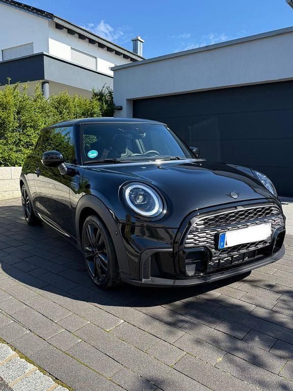 Schwarz Gebraucht 2023 Mini John Cooper Works Kleinwagen | 27.900 € (Fairer Preis) - Bild 1/4