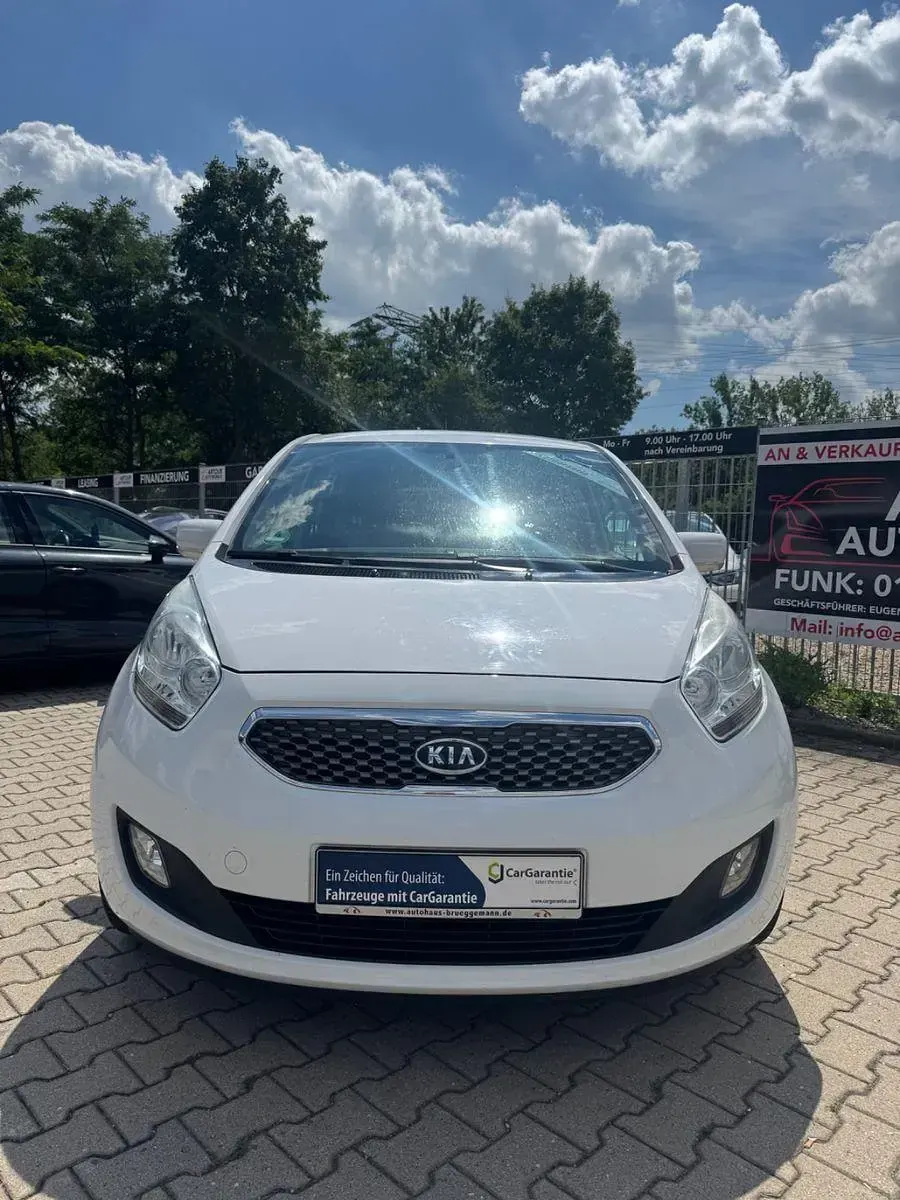 Gebraucht Kia Venga Spirit 90 PS (66 kW) 2011 Weiß Kleinwagen