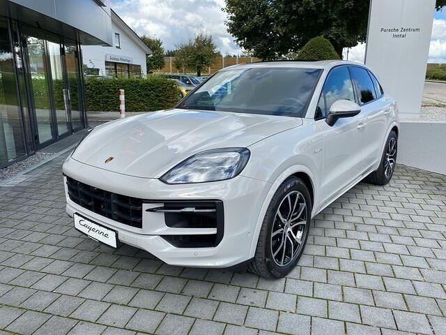 Gebraucht Porsche Cayenne 470 PS (345 kW) 2024 Kreide SUV