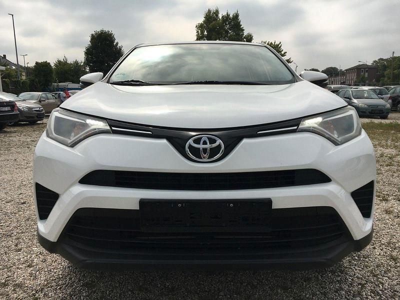 Gebraucht Toyota RAV4 Basis 152 PS (111 kW) 2017 Weiß SUV