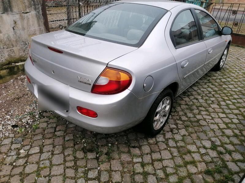 Silber Gebraucht 2002 Chrysler Neon Limousine | 250 € - Bild 1/4