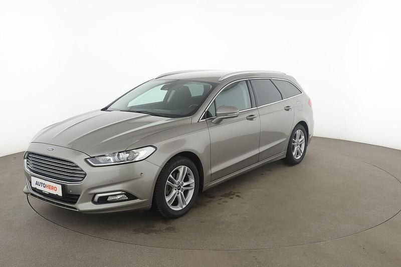 Gebraucht Ford Mondeo Titanium 160 PS (117 kW) 2018 Grau Kombi