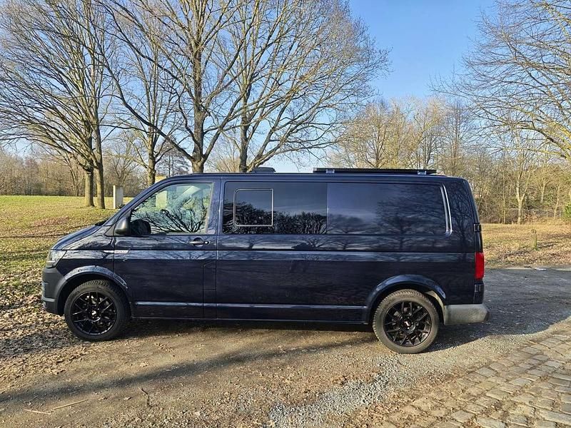 Gebraucht VW Transporter 140 PS (102 kW) 2016 Blau Van