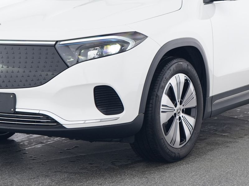 Gebraucht Mercedes EQA300 Progressive 167 kW (228 PS) 2024 Weiss unilack polarweiss SUV