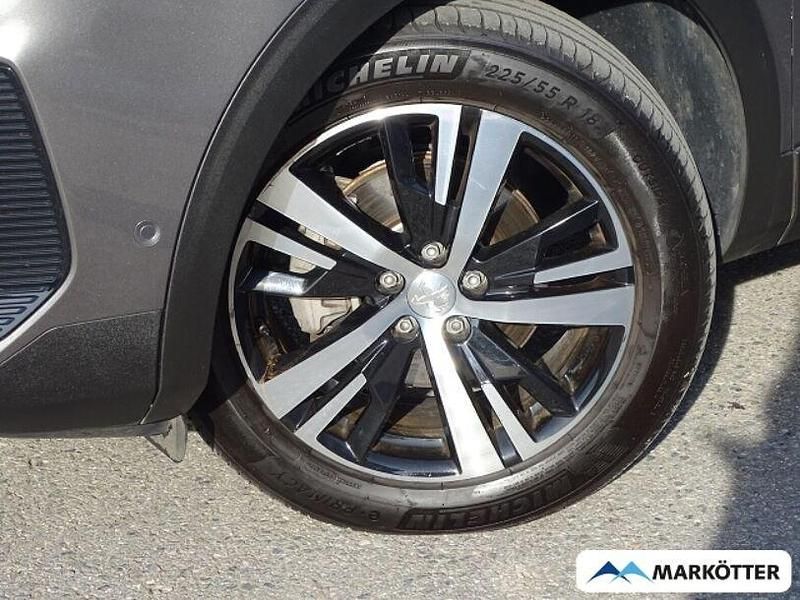Gebraucht Peugeot 5008 136 PS (100 kW) 2024 Grau SUV