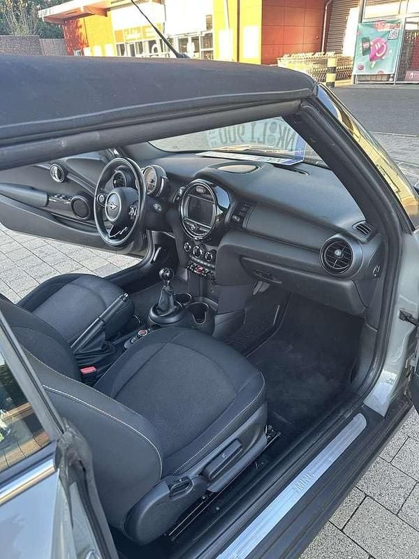 Grau Gebraucht 2018 Mini One Cabriolet Cabrio | 10.999 € (Fairer Preis) - Bild 1/4