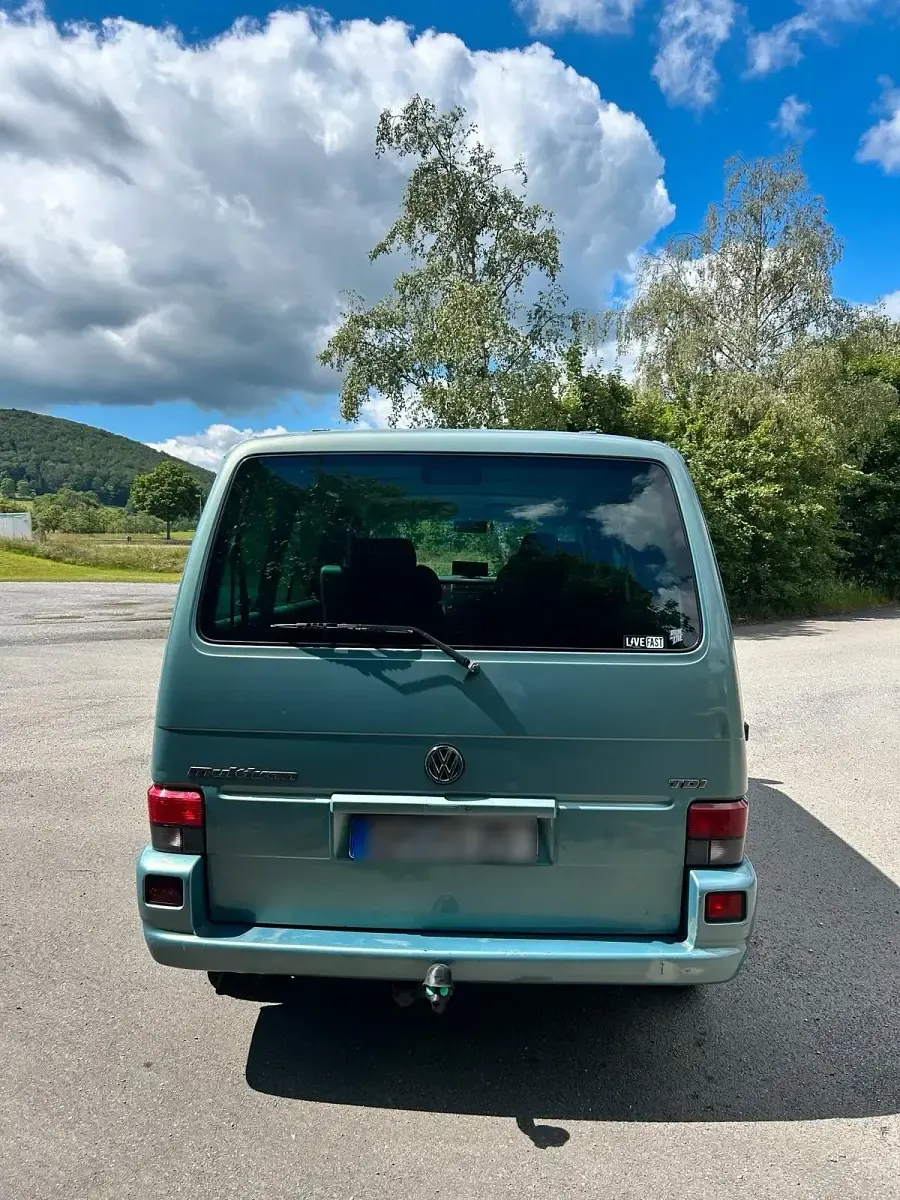 Gebraucht VW Multivan 102 PS (75 kW) 1999 Grün Van / Kleinbus