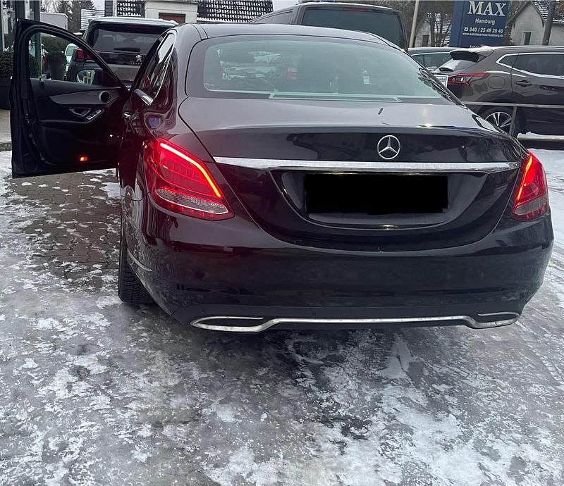 Gebraucht Mercedes C220 170 PS (125 kW) 2014 Schwarz Limousine