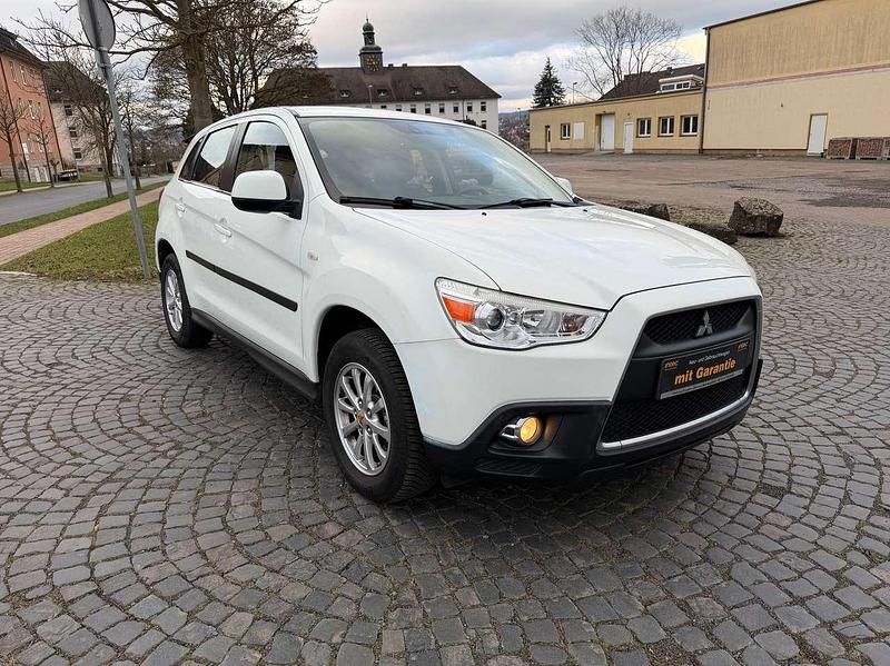 Gebraucht Mitsubishi ASX Invite 150 PS (110 kW) 2011 Islandweiss (s) SUV