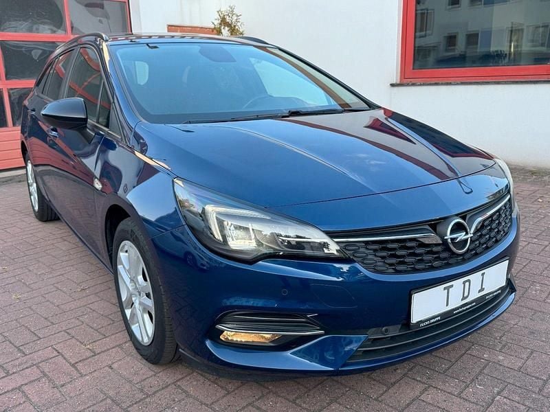 Blau Gebraucht 2021 Opel Astra Business Kombi | 12.800 € (Etwas zu teuer) - Bild 1/4