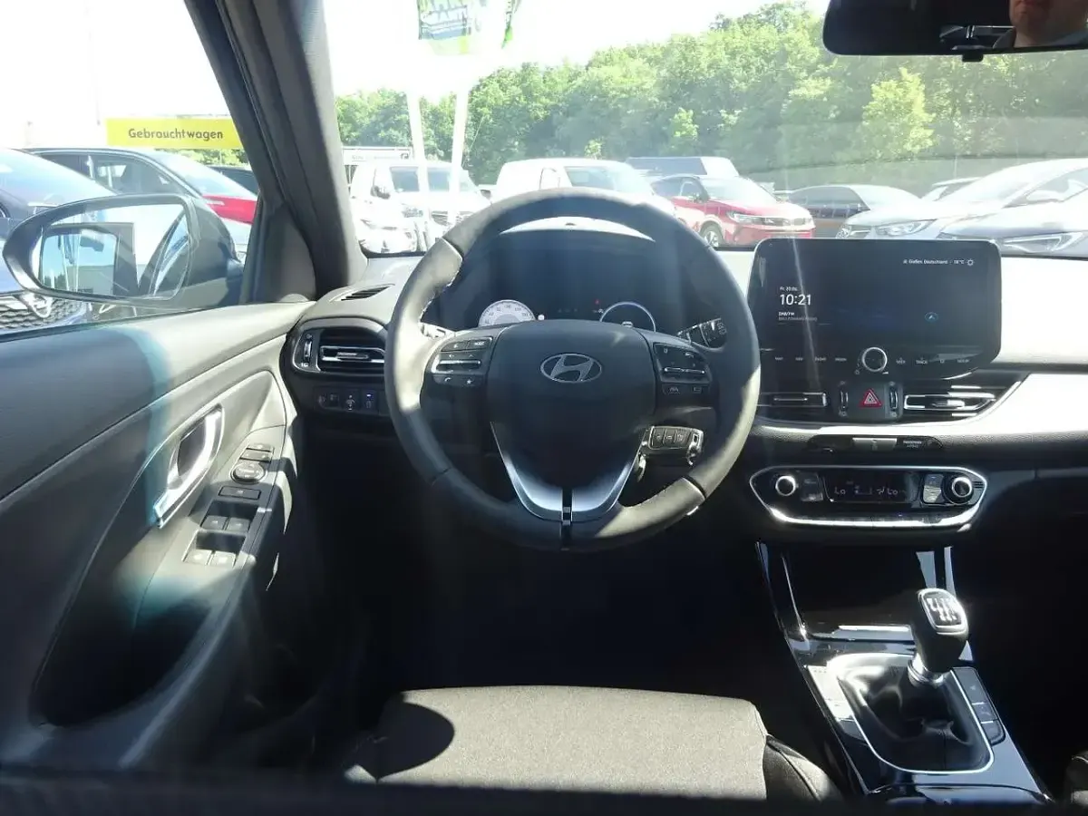 Gebraucht Hyundai i30 Advantage 140 PS (102 kW) 2025 Sailing blue / mic Limousine