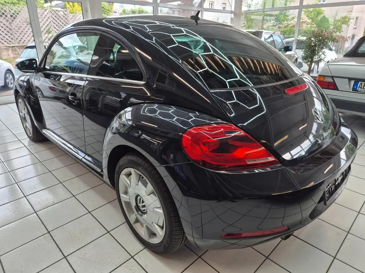 Gebraucht VW Beetle Edition 105 PS (77 kW) 2013 Schwarz Kleinwagen