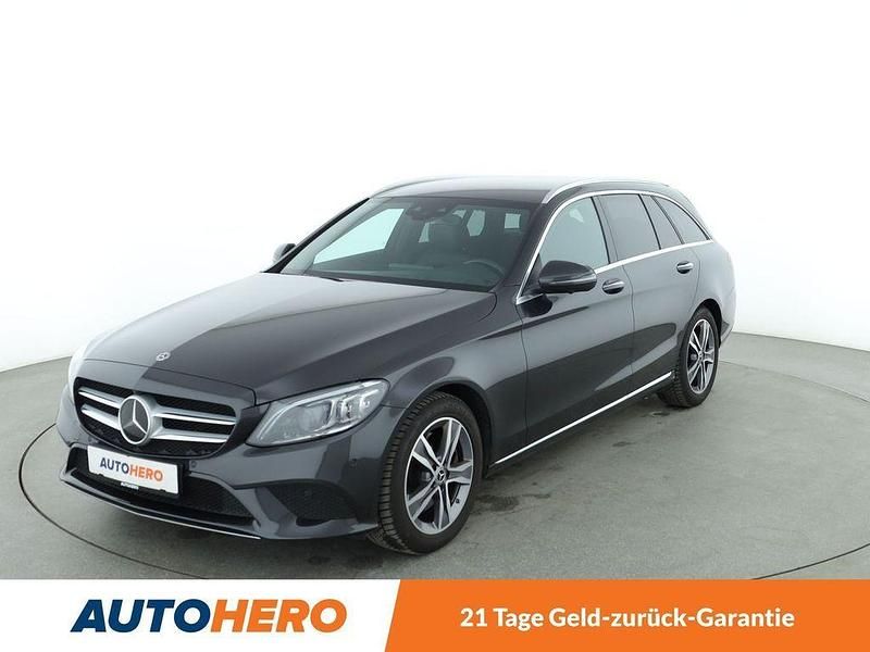 Grau Gebraucht 2021 Mercedes C300 Avantgarde Limousine | 26.300 € (Superpreis) - Bild 1/3