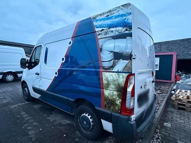 Gebraucht Opel Movano 131 PS (96 kW) 2017 Weiß Van / Kleinbus