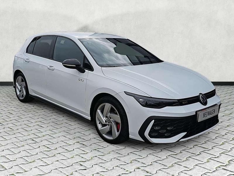 Neu VW Golf VIII GTI 265 PS (194 kW) 2026 Purewhite Limousine