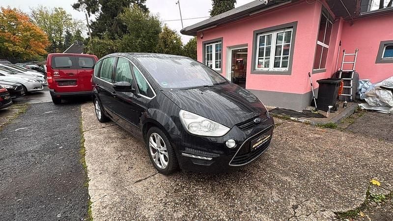 Gebraucht Ford S-MAX Titanium 163 PS (119 kW) 2014 Schwarz Van / Kleinbus