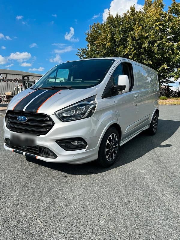 Silber Gebraucht 2018 Ford Transit Sport Limousine | 21.900 € (Teuer) - Bild 1/4