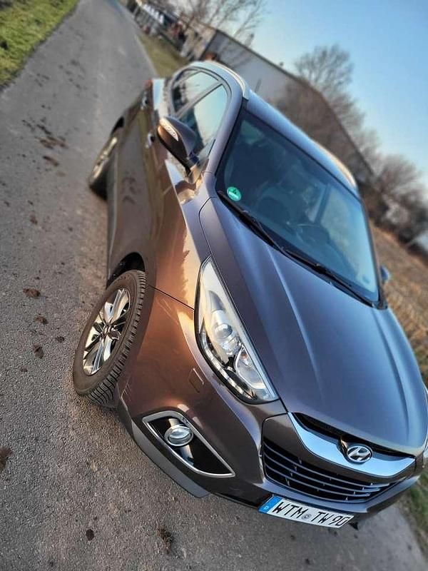 Gebraucht Hyundai ix35 Trend 135 PS (99 kW) 2015 Braun SUV