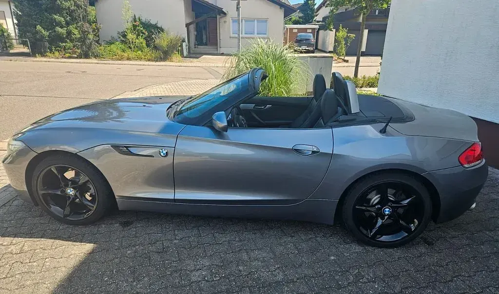 Gebraucht BMW Z4 Sport Line 204 PS (150 kW) 2011 Grau Cabrio