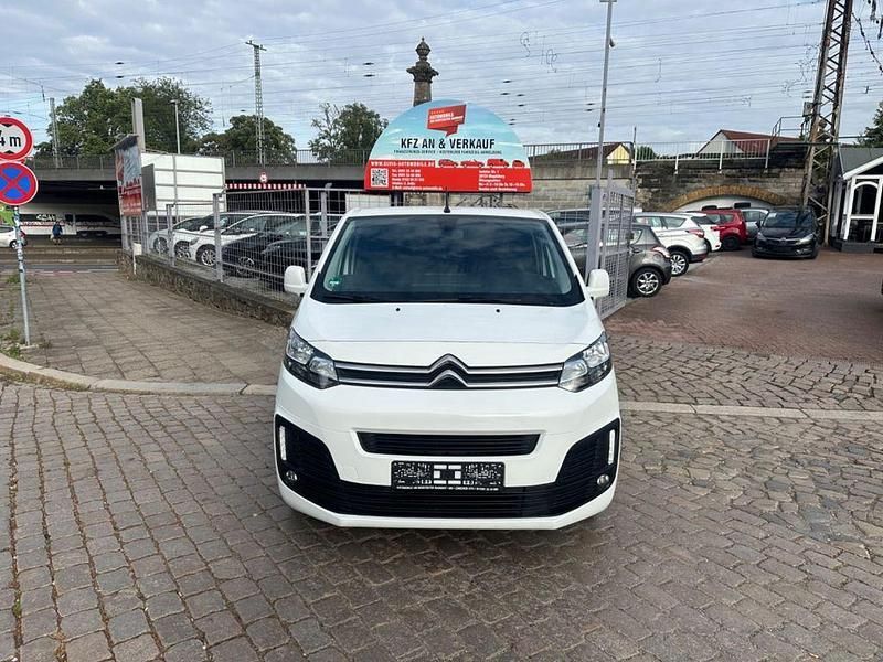 Weiß Gebraucht 2016 Citroën Jumpy Business Class Van / Kleinbus | 11.900 € (Fairer Preis) - Bild 1/4