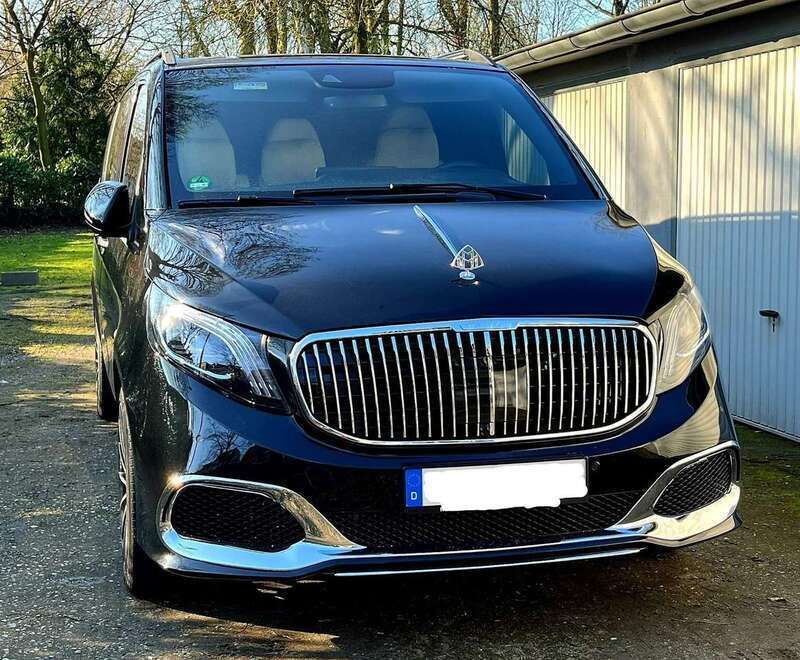 Schwarz Gebraucht 2023 Mercedes Vito Van / Kleinbus | 85.000 € - Bild 1/4