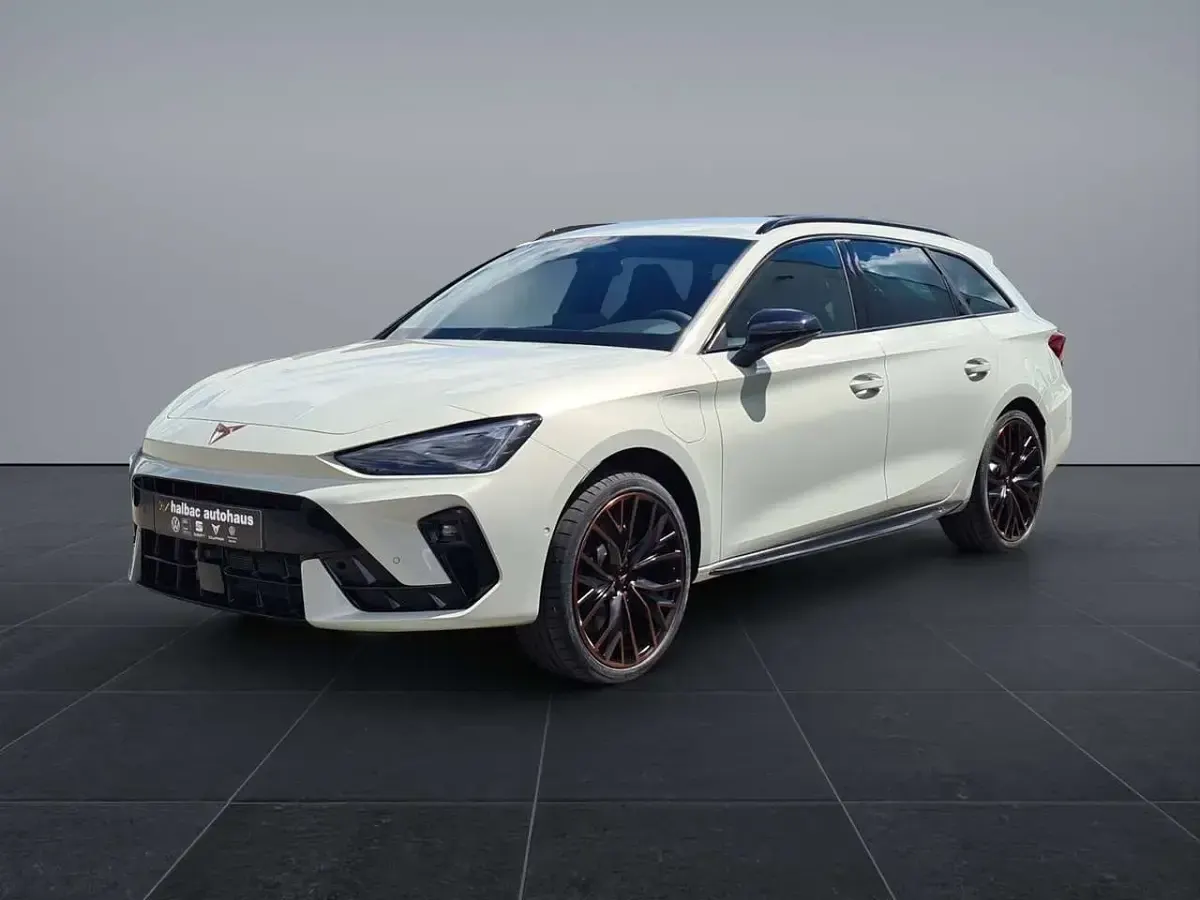 Neu Cupra Leon VZ 177 PS (130 kW) 2026 Grau Limousine