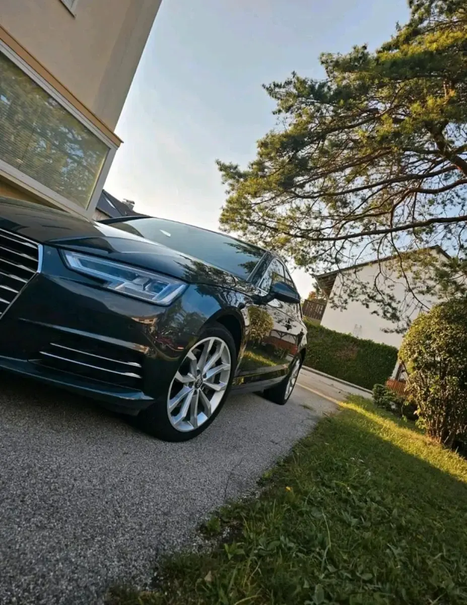 Gebraucht Audi A4 Ambiente 190 PS (139 kW) 2016 Grau Kombi