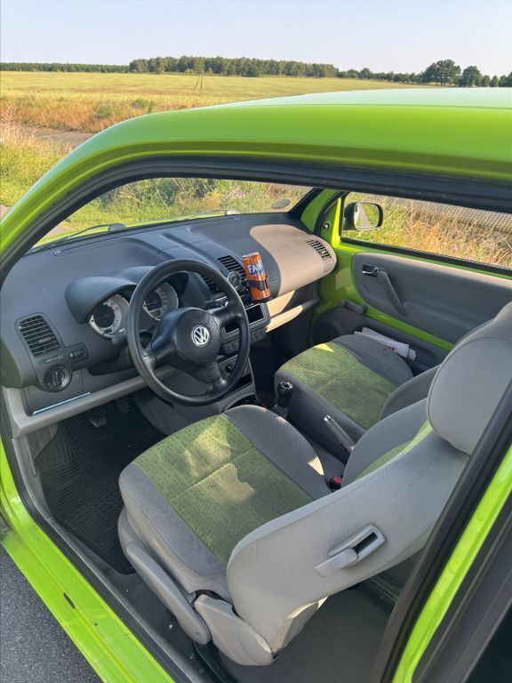 Grün Gebraucht 1999 VW Lupo Basis Kleinwagen | 2.550 € - Bild 1/4