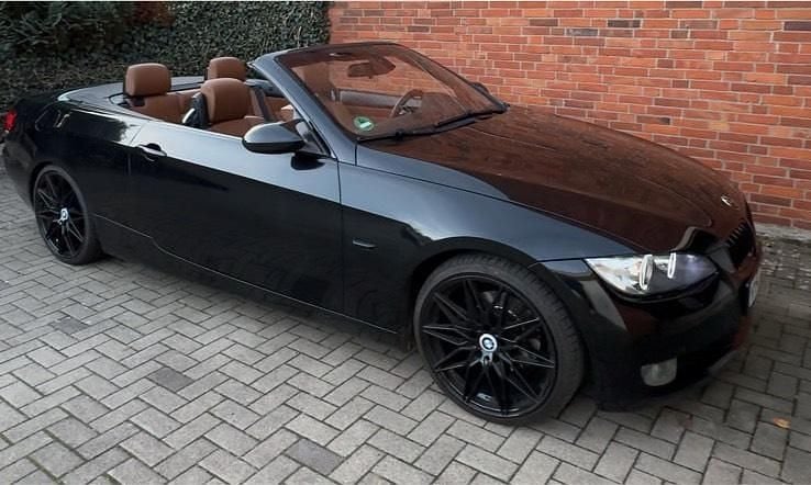 Gebraucht BMW 320 Cabriolet 170 PS (125 kW) 2008 Schwarz Cabrio