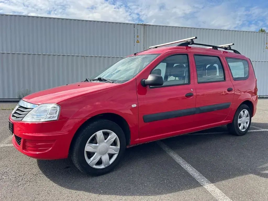 Gebraucht Dacia Logan MCV Ambiance 75 PS (55 kW) 2009 Rot Limousine
