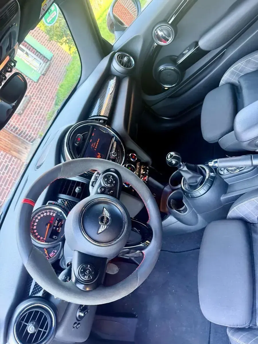 Używany Mini John Cooper Works 211 KM (155 kW) 2014 Szary Hatchback