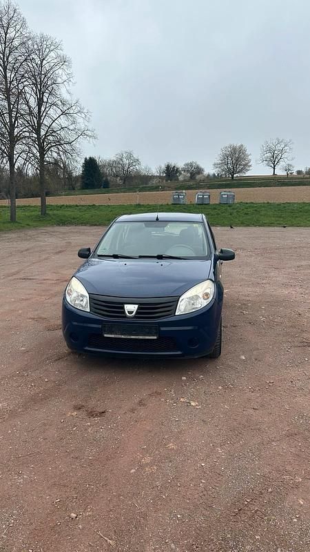 Gebraucht Dacia Sandero 75 PS (55 kW) 2009 Blau Kleinwagen