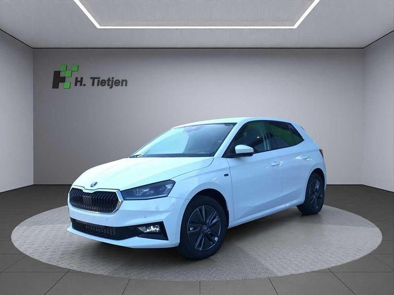 Weiß Gebraucht 2024 Skoda Fabia Tour Kleinwagen | 22.290 € (Etwas zu teuer) - Bild 1/4