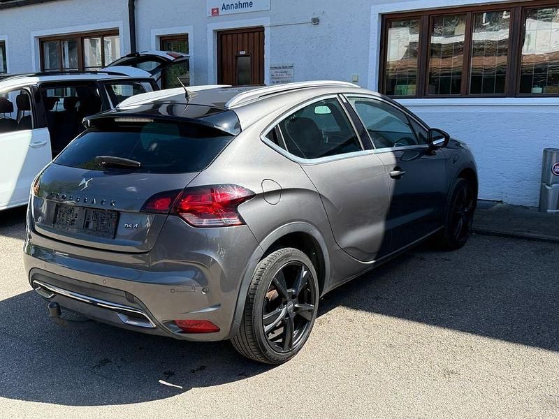 Gebraucht DS Automobiles DS4 Crossback 131 PS (96 kW) 2016 Grau SUV