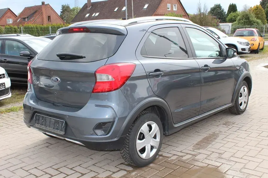 Occasion Ford Ka Plus Active 86 ch (63 kW) 2018 Gris Citadine