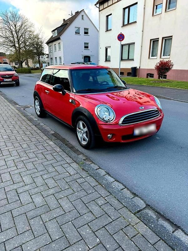 Gebraucht Mini ONE 75 PS (55 kW) 2009 Rot Kleinwagen