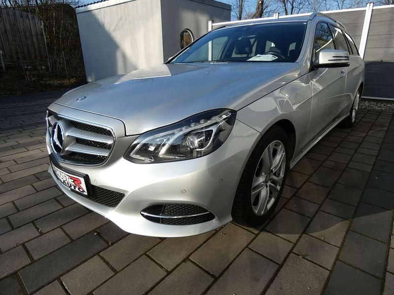 Gebraucht Mercedes E350 258 PS (189 kW) 2016 Iridiumsilber  metalliclack Kombi
