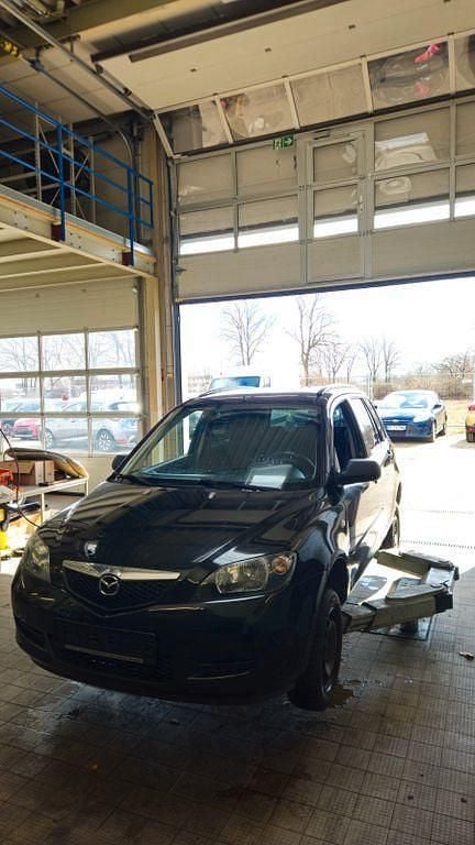 Gebraucht Mazda 2 75 PS (55 kW) 2004 Schwarz Kleinwagen