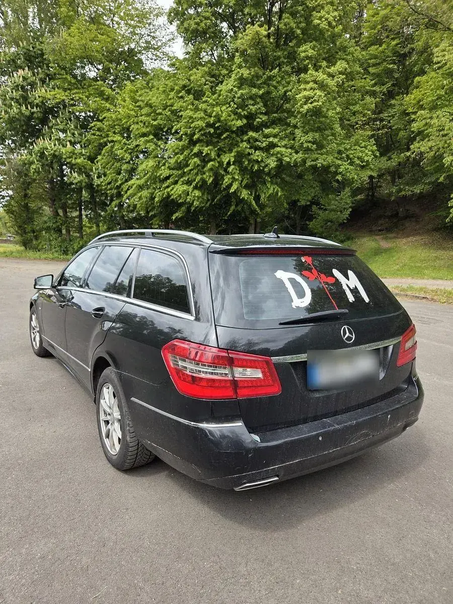 Gebraucht Mercedes E250 Avantgarde 204 PS (150 kW) 2011 Schwarz Kombi