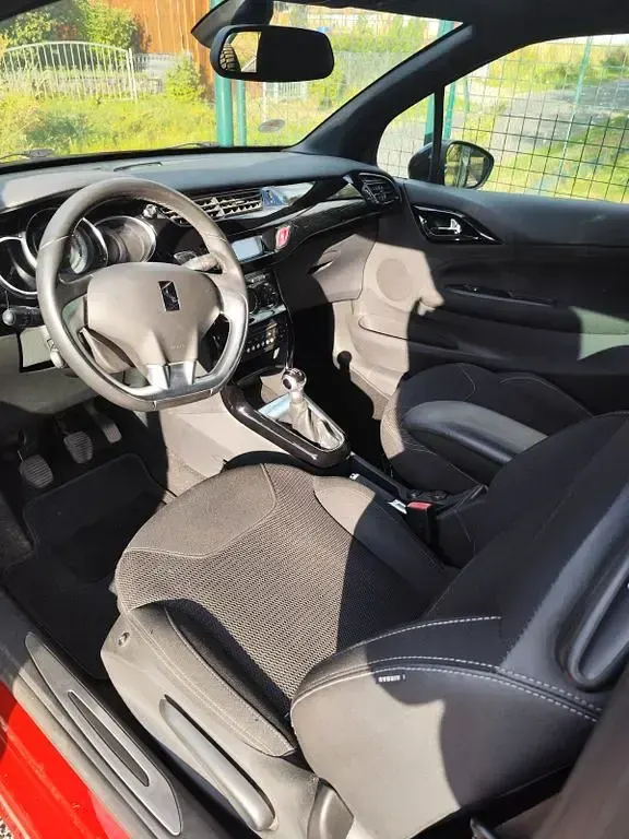 Gebraucht Citroën DS3 So Chic 120 PS (88 kW) 2011 Rot Kleinwagen
