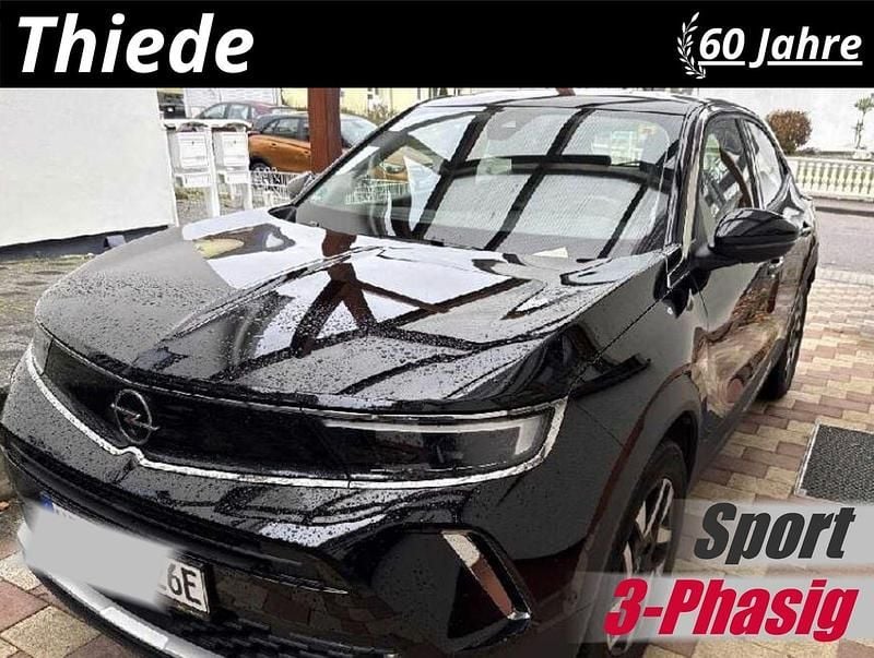 Gebraucht Opel Mokka-e Elegance 100 kW (136 PS) 2022 Diamant schwarz metallic SUV