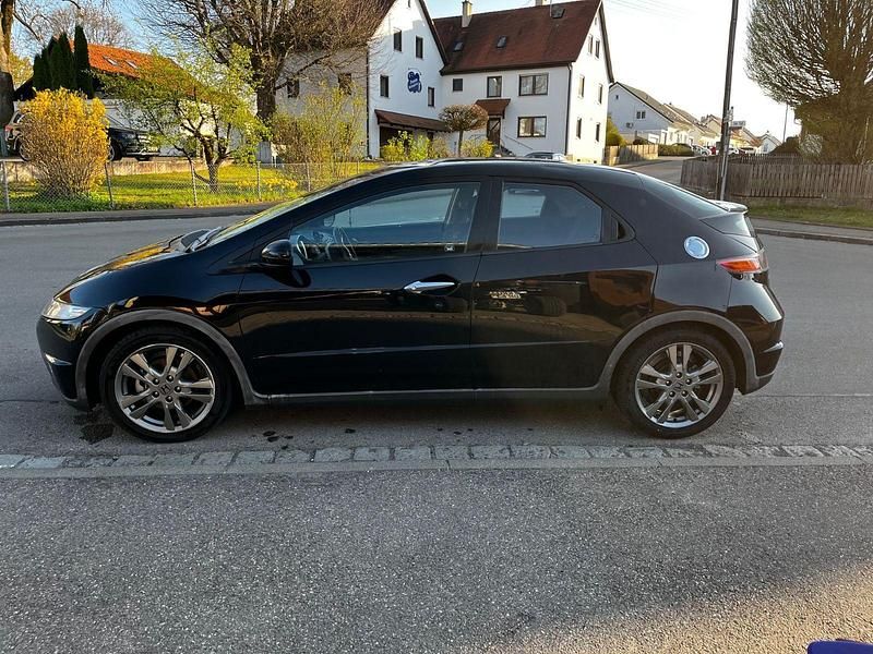 Gebraucht Honda Civic 140 PS (102 kW) 2006 Schwarz Limousine