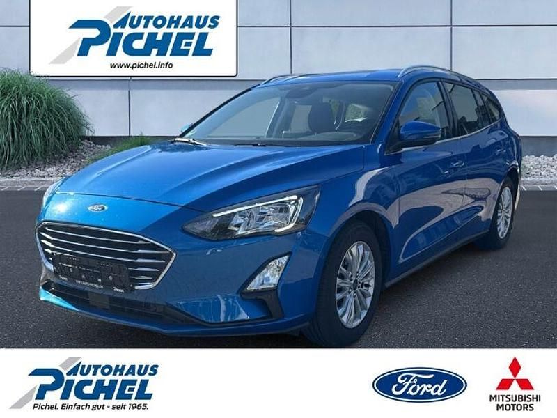 Blau(metallic) Gebraucht 2021 Ford Focus Titanium Kombi | 19.790 € (Superpreis) - Bild 1/4