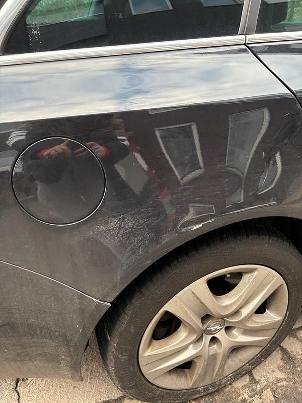 Gebraucht Opel Insignia 190 PS (139 kW) 2015 Schwarz Kombi